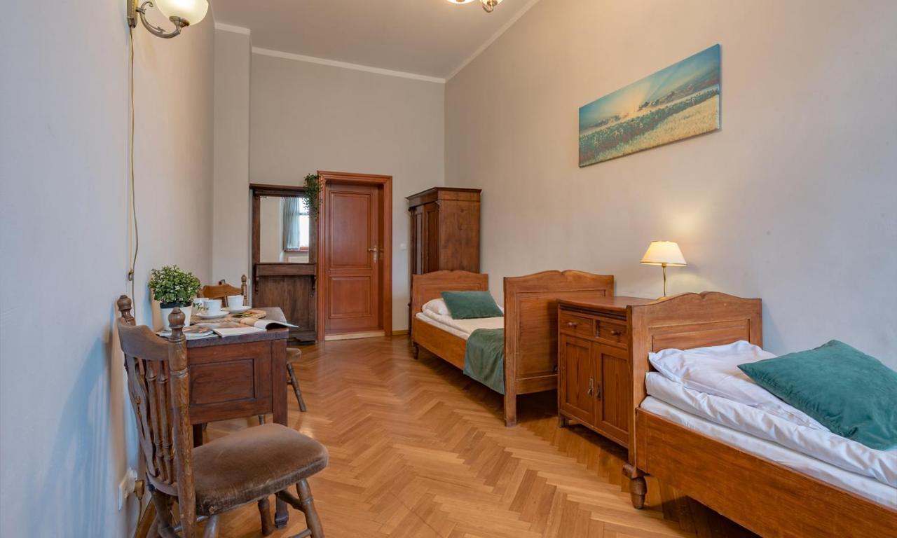 Aparthotel Zamek Dobroszyce Zimmer foto