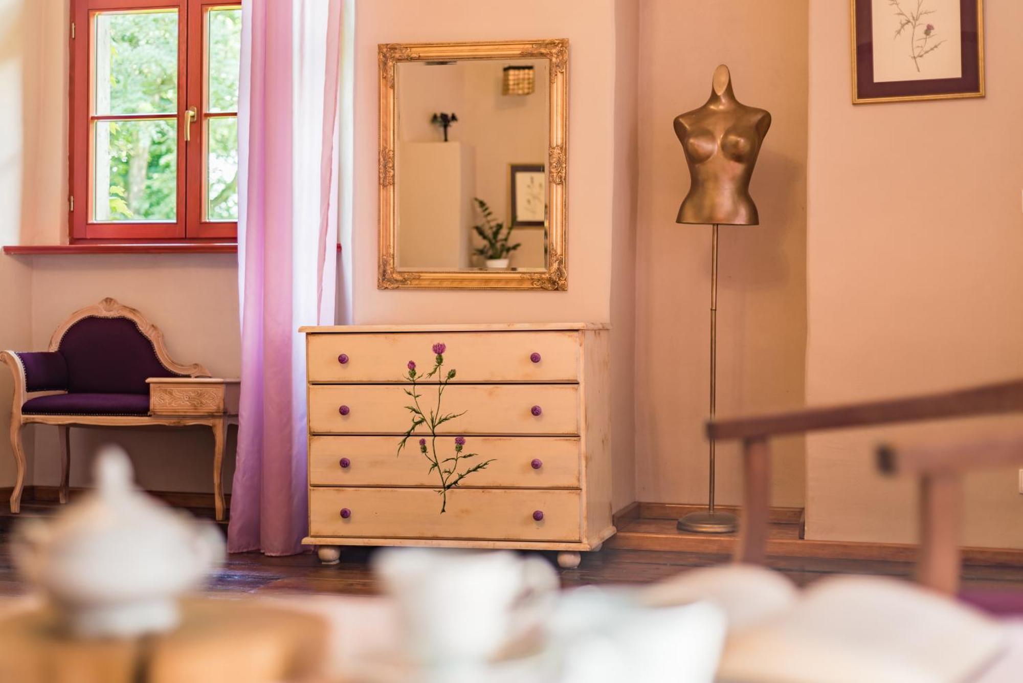 Aparthotel Zamek Dobroszyce Zimmer foto