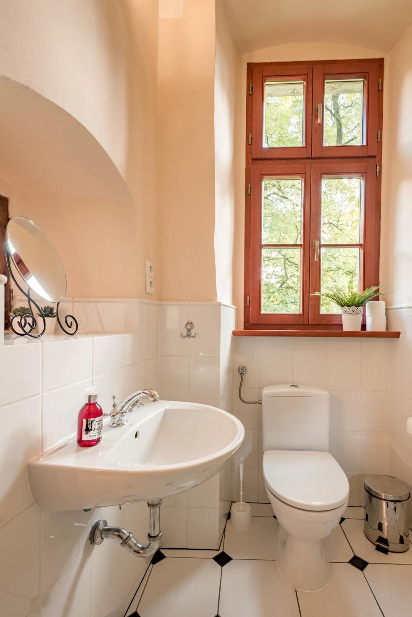 Aparthotel Zamek Dobroszyce Zimmer foto