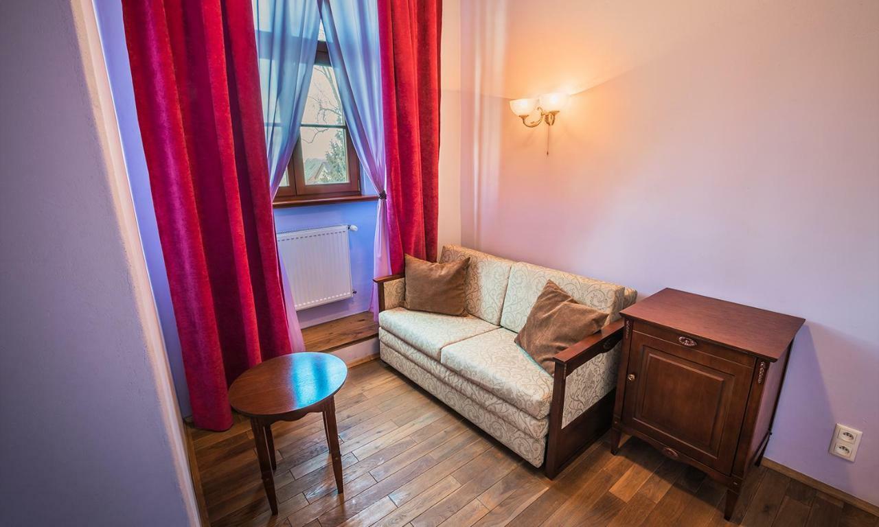Aparthotel Zamek Dobroszyce Exterior foto