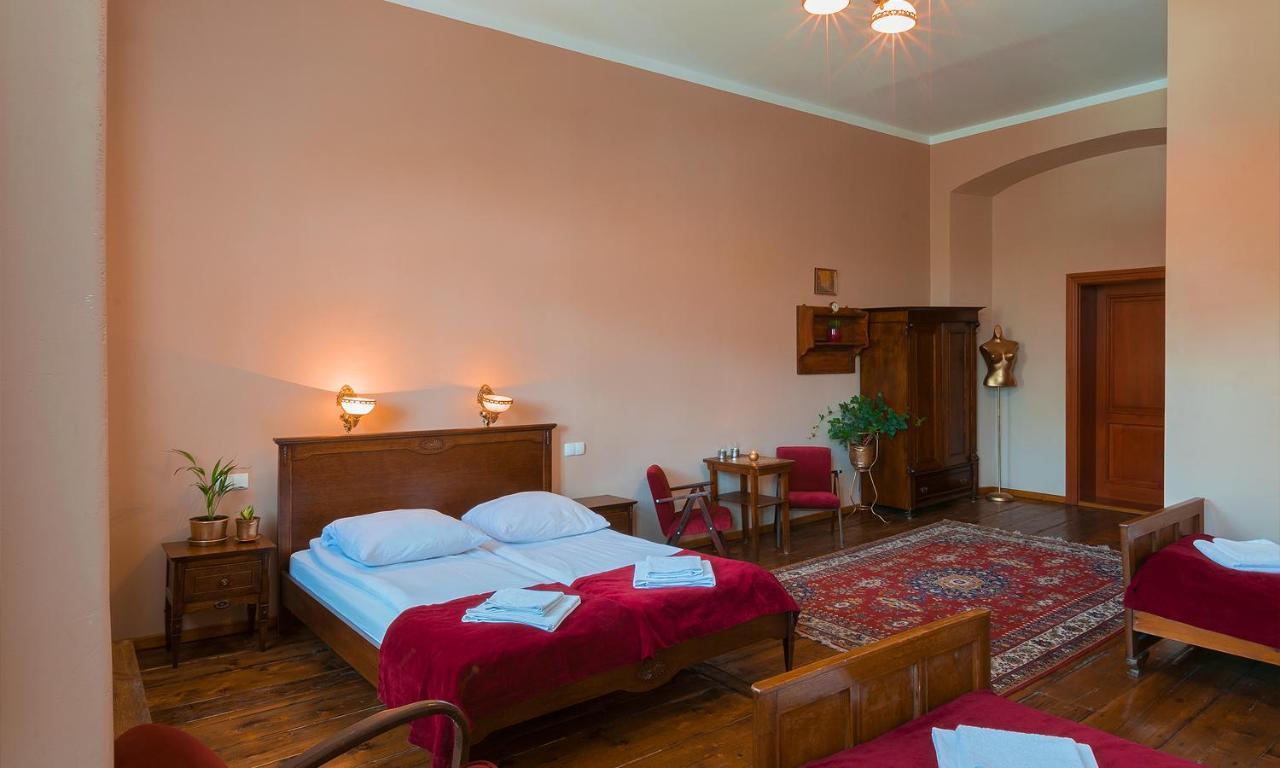 Aparthotel Zamek Dobroszyce Exterior foto
